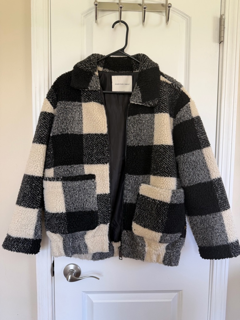 American Eagle Black and White Sherpa Zip Jacket